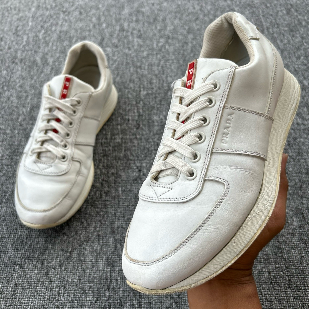 Sepatu PRADA White Leather Lace Up Sneakers Size 5 1/2 (40.5) Panjang Insole 25.5 cm