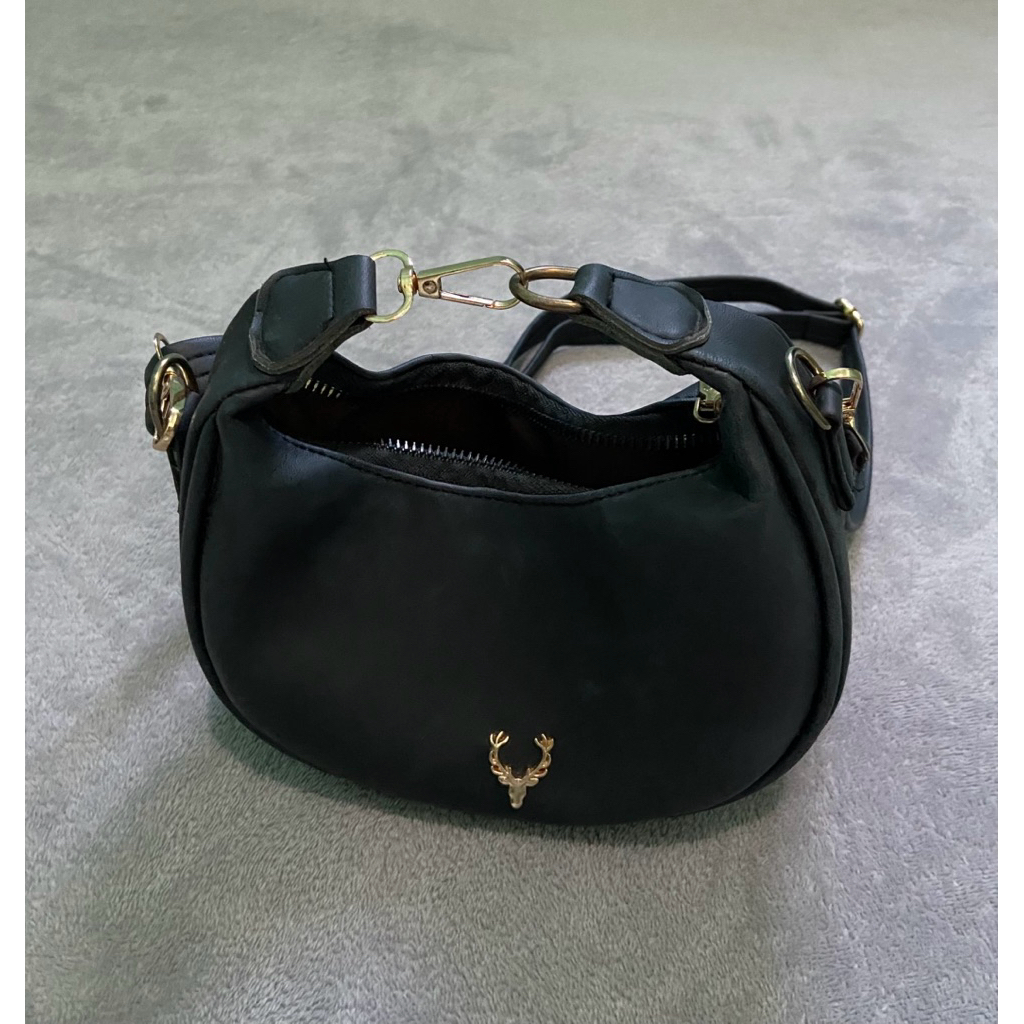 [Preloved] Tas Selempang Model Lucu / Tas Tenteng Warna Hitam Tas Wanita