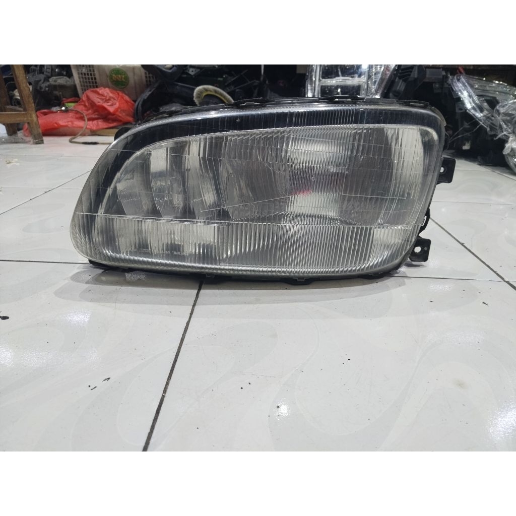 headlamp hino lohan  original. lampu depan hino lohan original