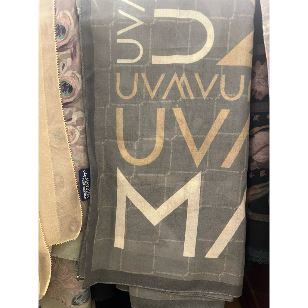 preloved hijab ivan gunawan