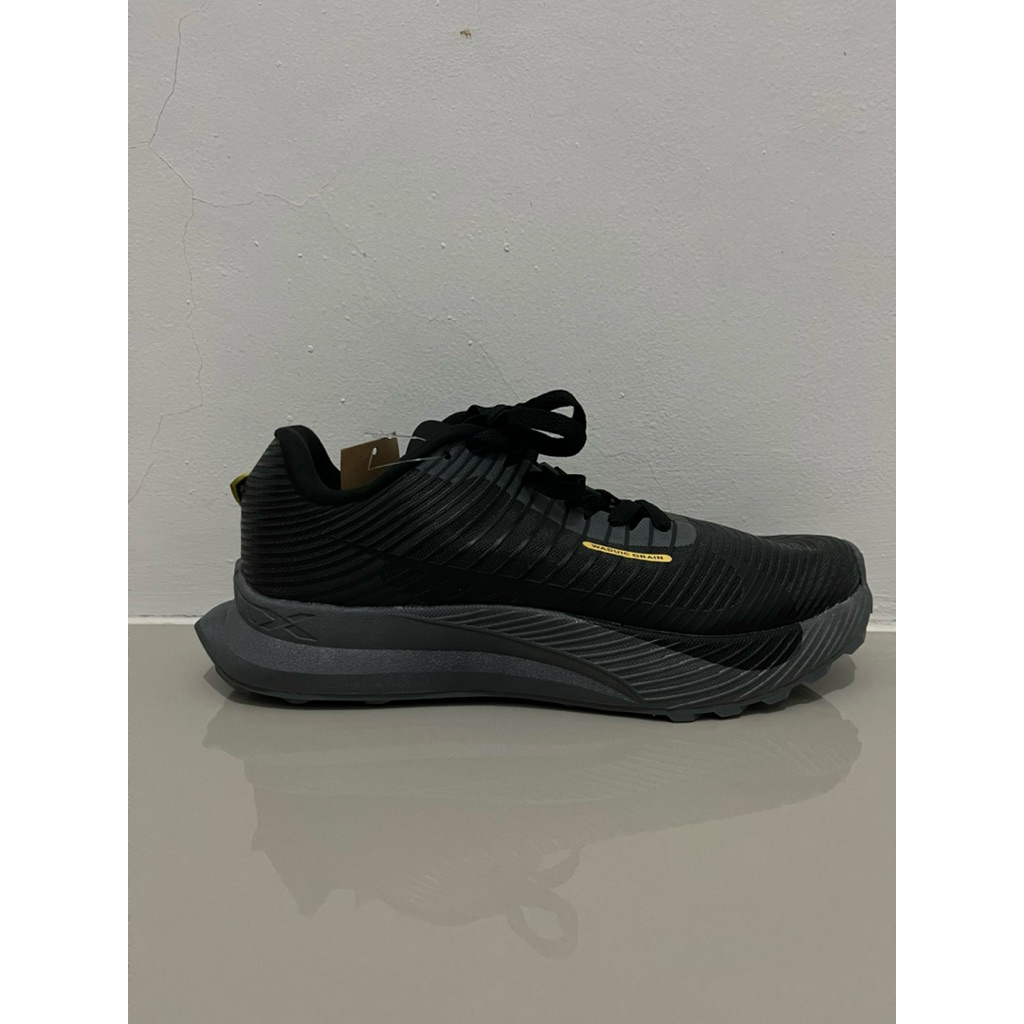 Sepatu Nike Trail
