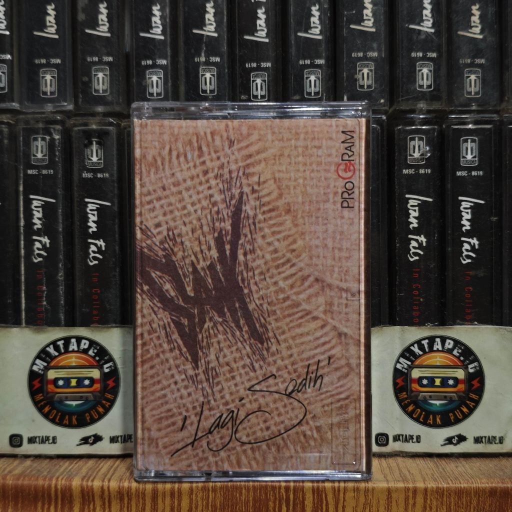 Kaset - Slank - Lagi Sedih - Radio Tape - Kaset Pita - Radio - Pemutar Kaset - Retro - Classic - Cas