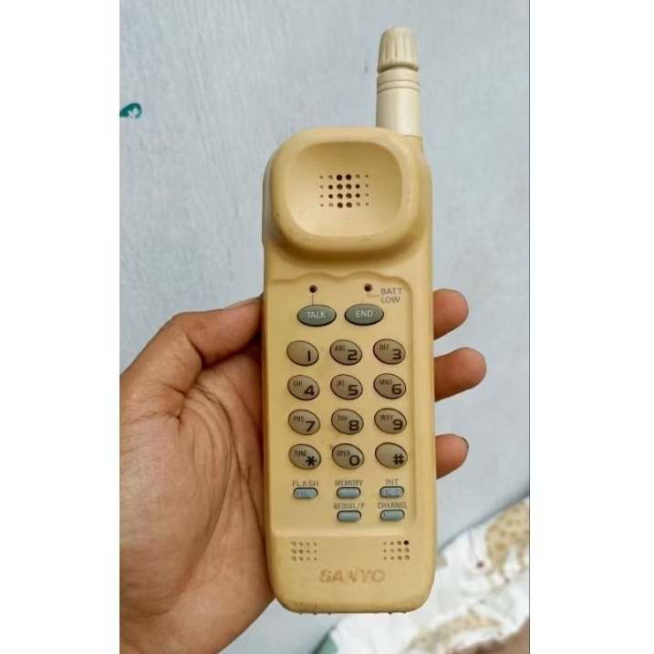 telpon jadul sanyo vintage MATI