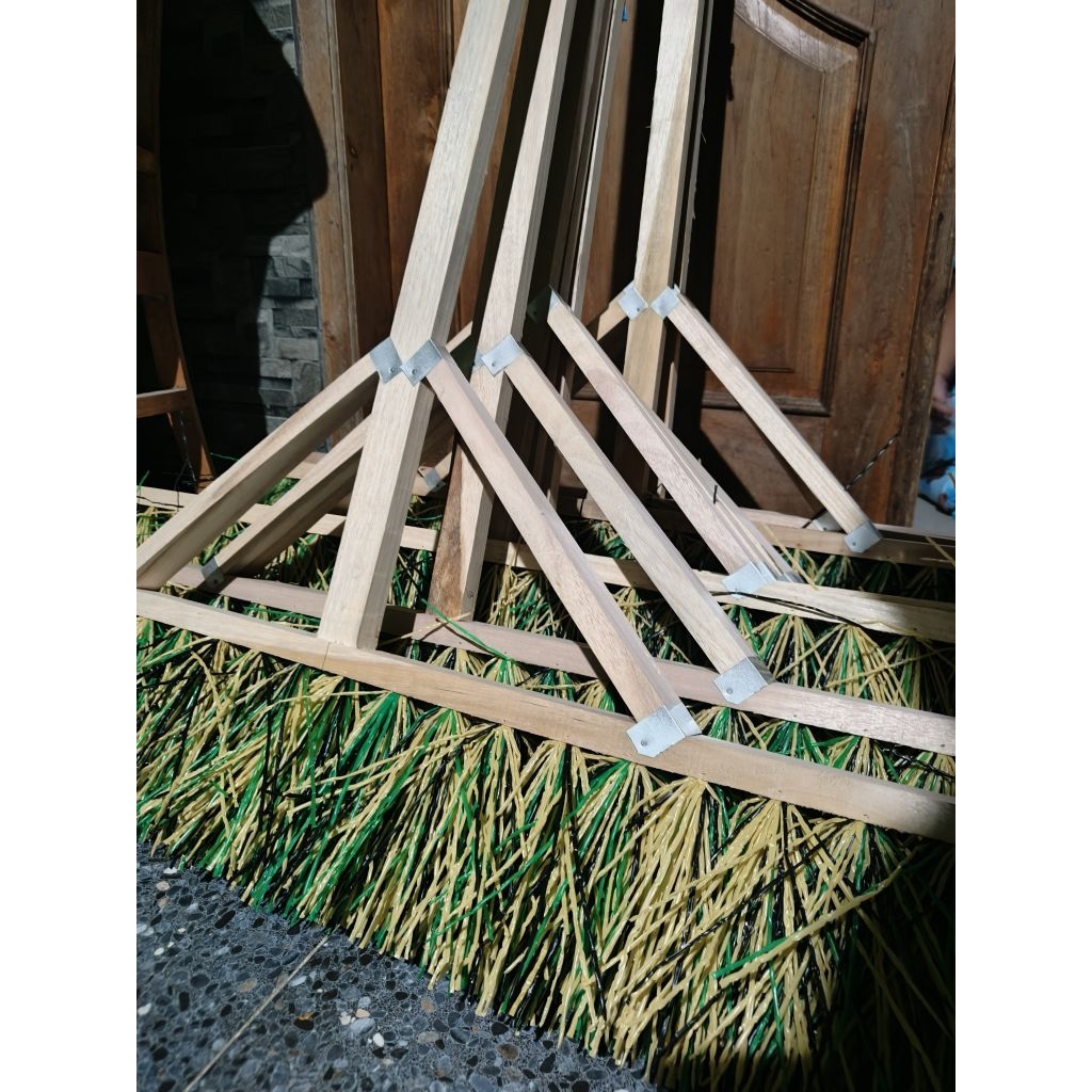 Kesut Padi Sapu Padi Sapu Gabah