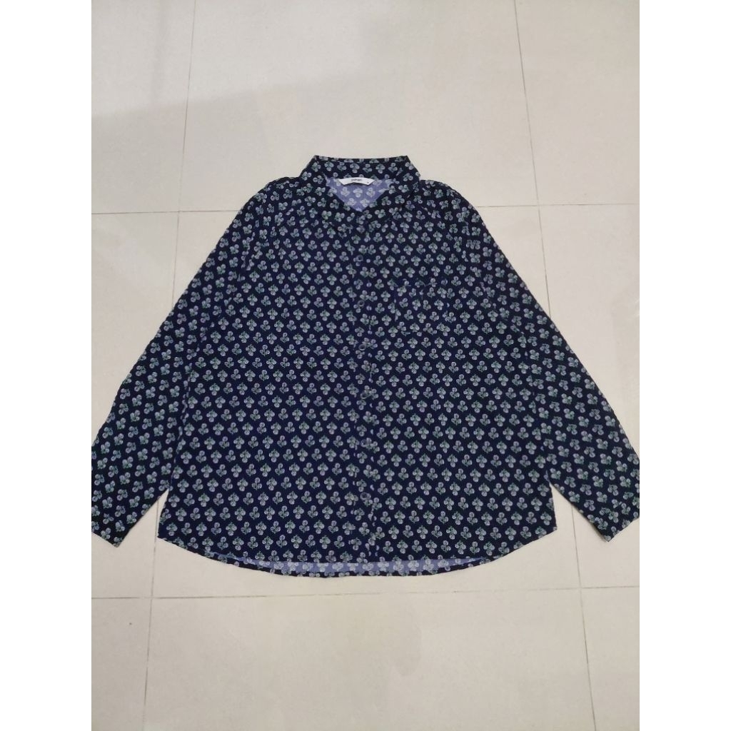 Preloved Zishen Blouse Kemeja Motif Navy