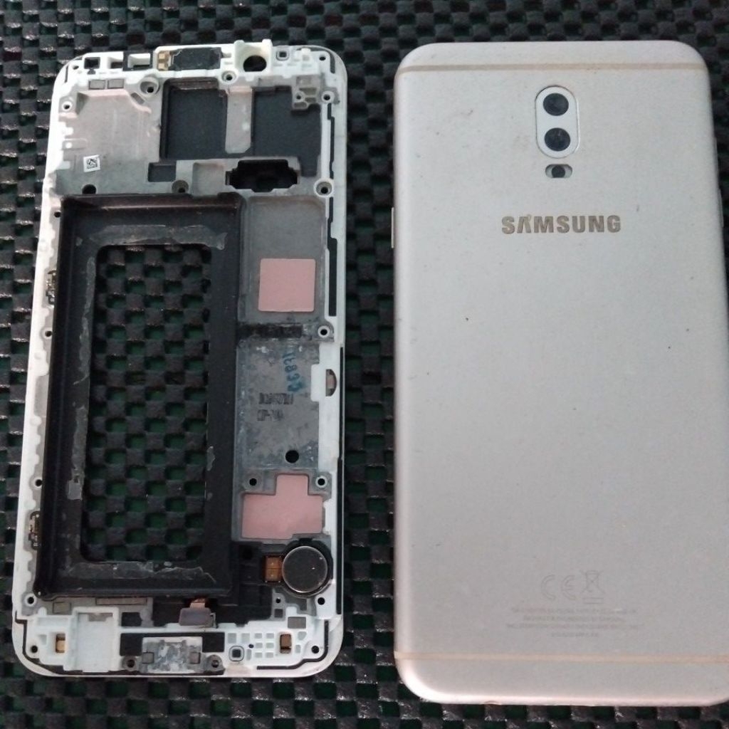 Tulangan lcd & Backdore Samsung C710f Ori