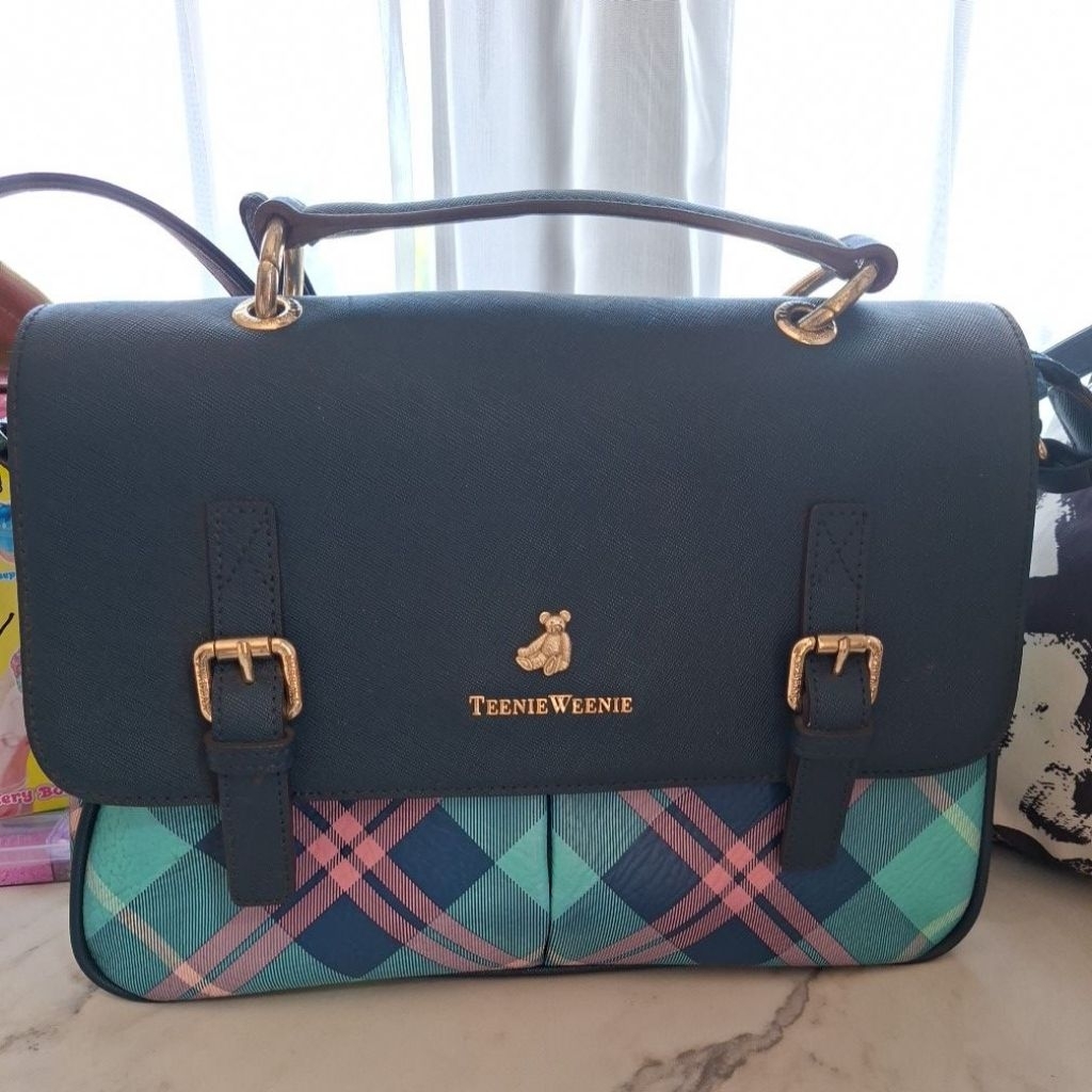 TasTeenieWeeniePreloved
