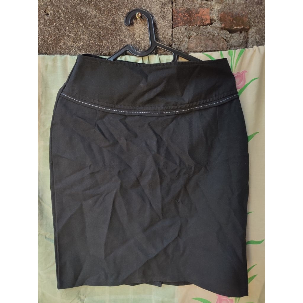 Rok Pendek Sepan Hitam Polos