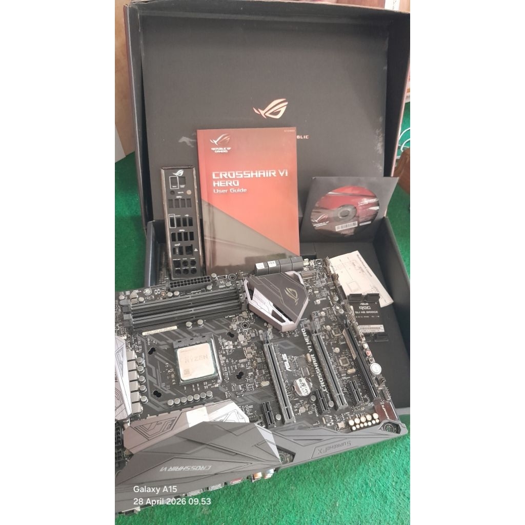 Paket Motherboard Asus Croshair Hero VI + Ryzen 7 5700x