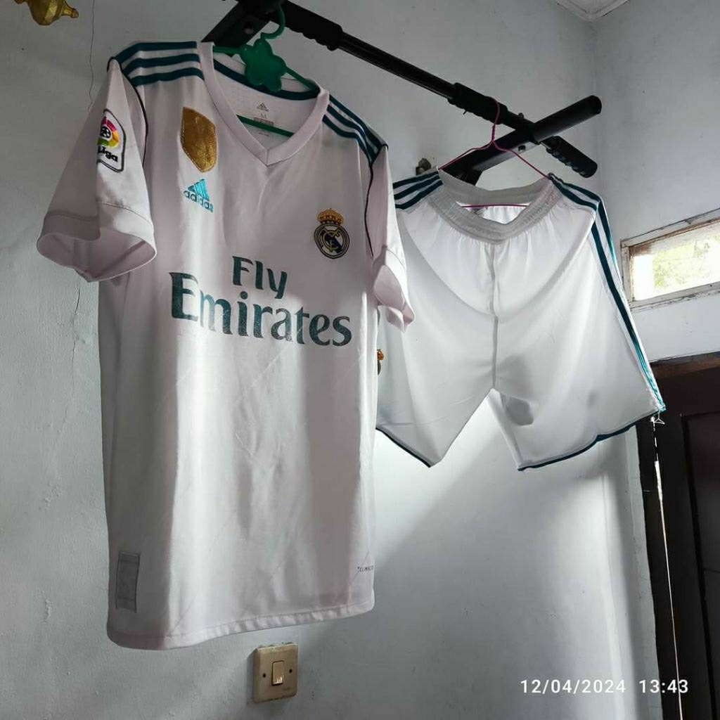 Jersey Real Madrid 2017/18 setelan+celana