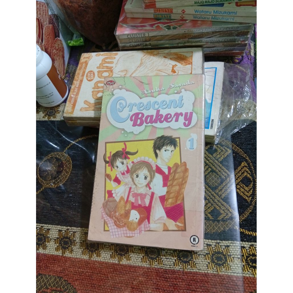 komik crescent bakery no 1-3