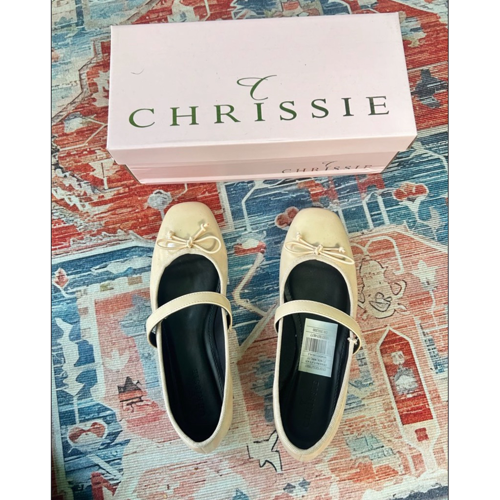 preloved Payless Chrissie flatshoes mary jane