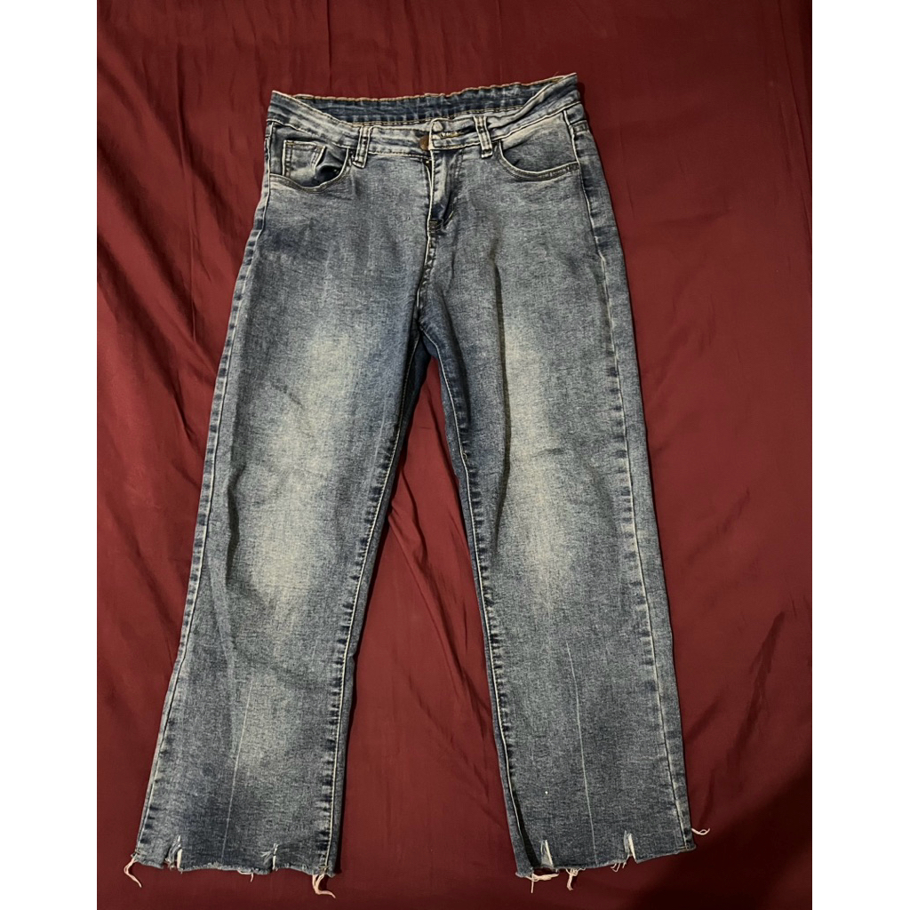 JEANS WANITA HW UNFINISHED LIGHT BLUE