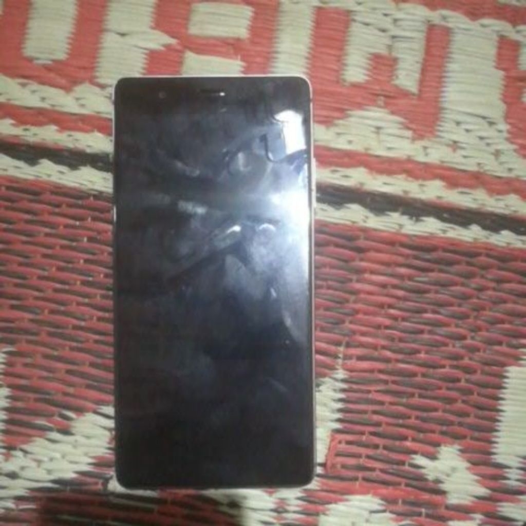 HP Huawei p9 Leica minus lcd