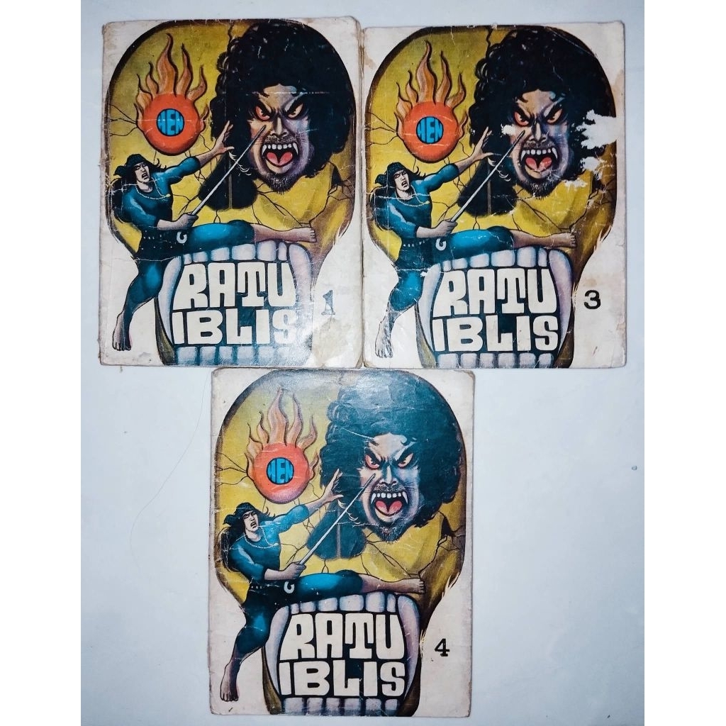 Komik Silat Serial Mustika Besi Kuning "Ratu Iblis" Hen