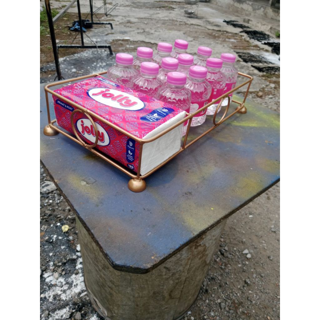 rak aqua tempat minuman rak aqua lebaran tempat snack aqua gelas