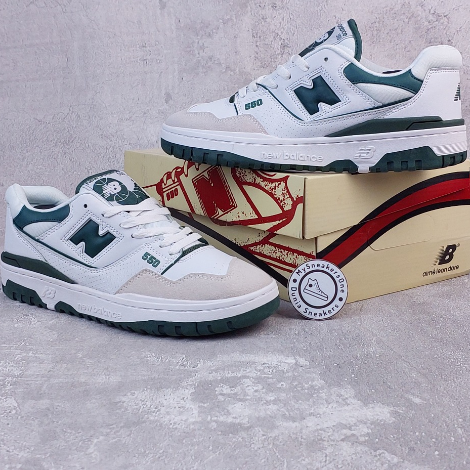 Sepatu Kasual NB 550 White Green