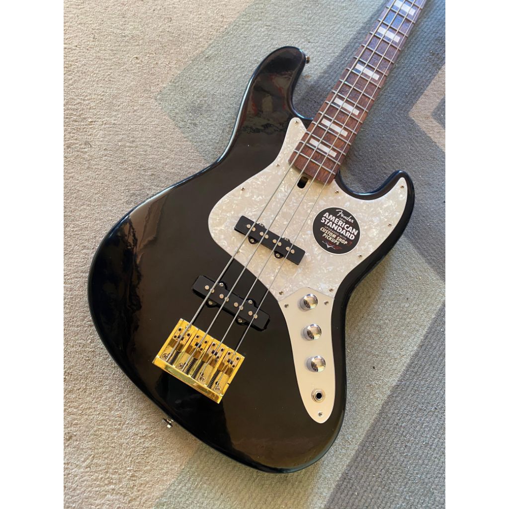 Bass 4string Fender Jazz Black custom part Bridge n Dryer Gold