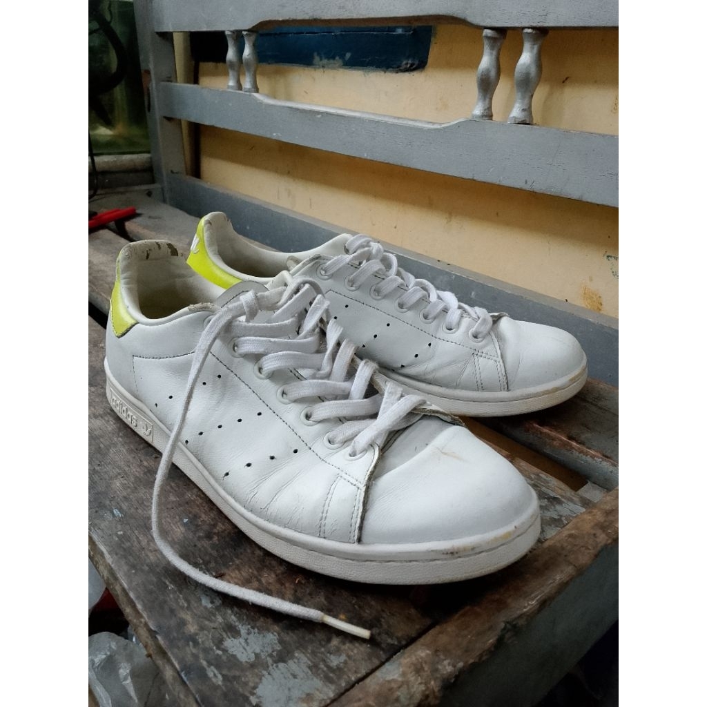 Sepatu adidas smith kulit asli size 43 ori sepatu seken second sepatu bekas berkualitas original