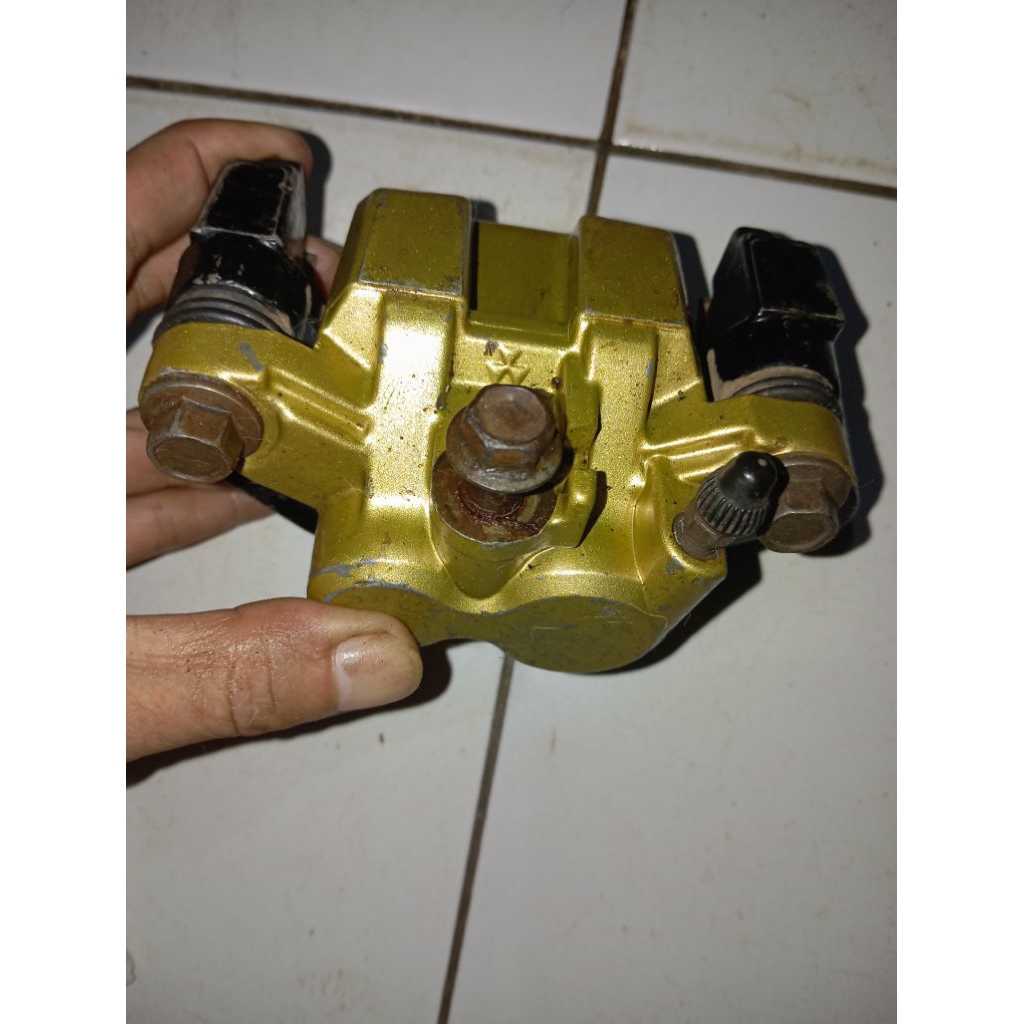 kaliper depan f1zr force 1 fizr original