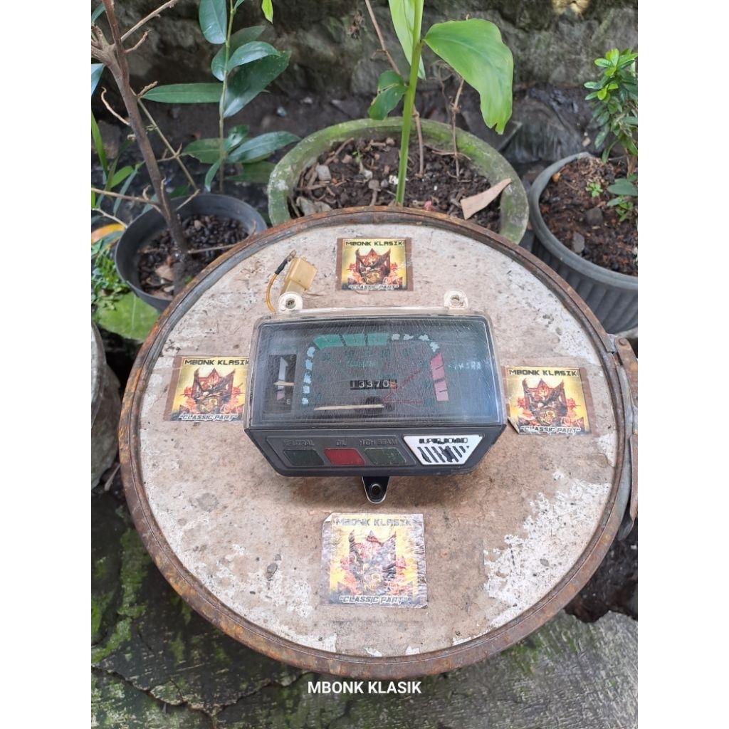 speedometer yamaha v80 excellent ORIGINAL speedometer v80 excellent spidometer v80 excellent spido s