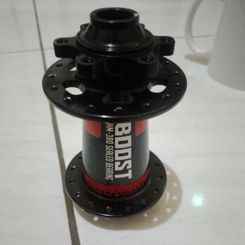 hub strummer boost hm380