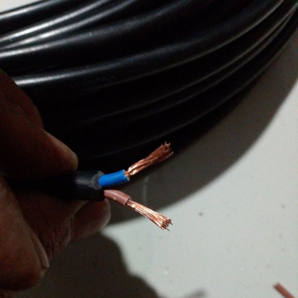 kabel serabut tembaga NYYHY  2x1.5mm