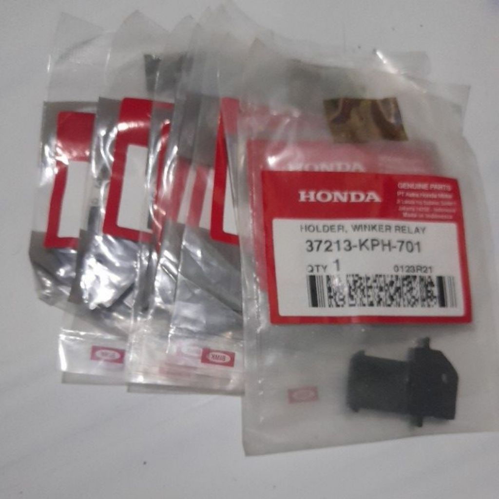 HOLDER, WINKER RELAY 37213 - KPH - 701
