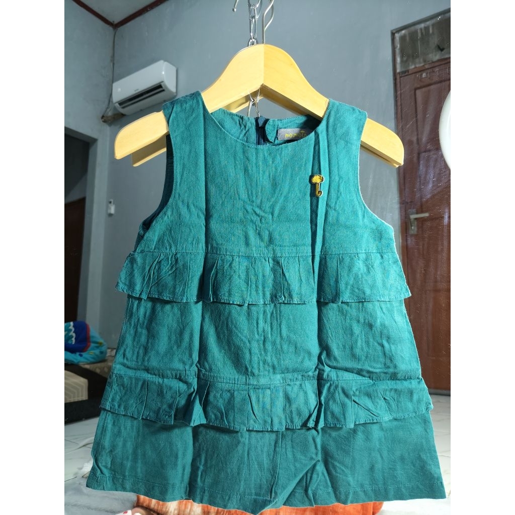 DRESS MOIMOLN
