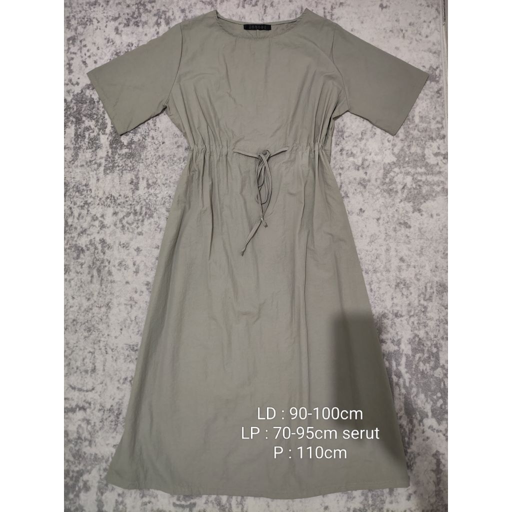 Preloved Dress serut sage green