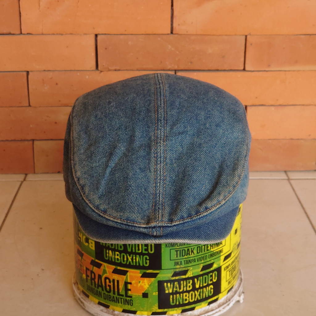 TOPI COPET DENIM ATAU JEANS