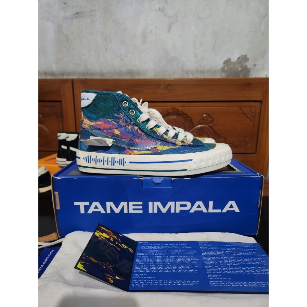 Compass Tame Impala