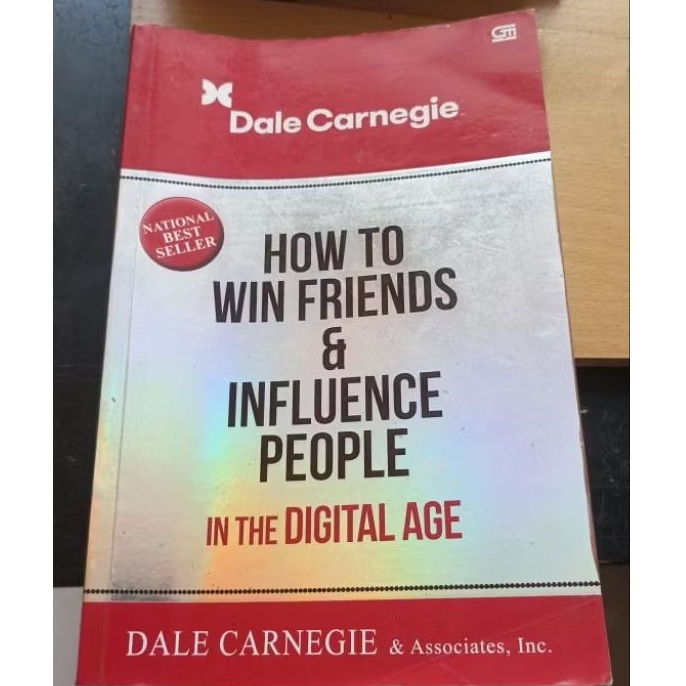 Buku How to Win Friends and Influence People in the Digital Age - Dale Carnegie Original Preloved