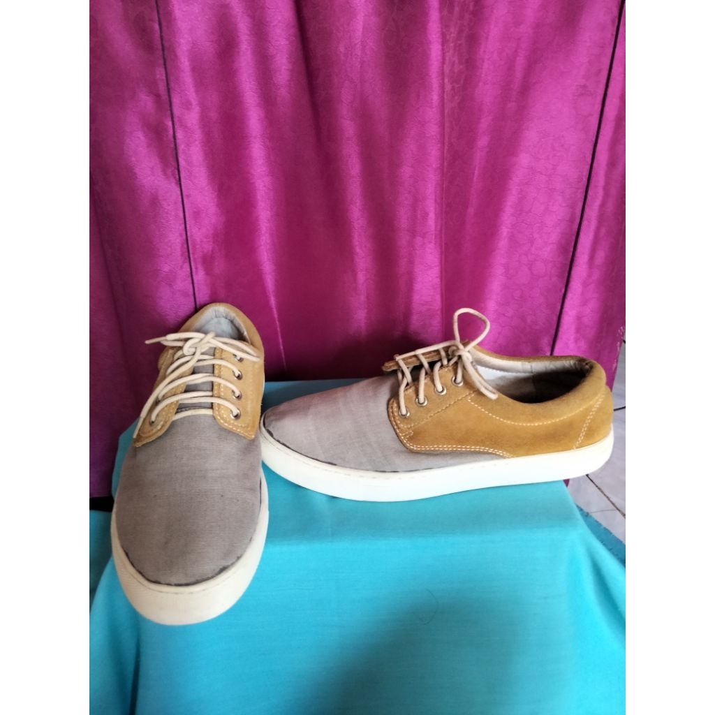 sepatu second branded