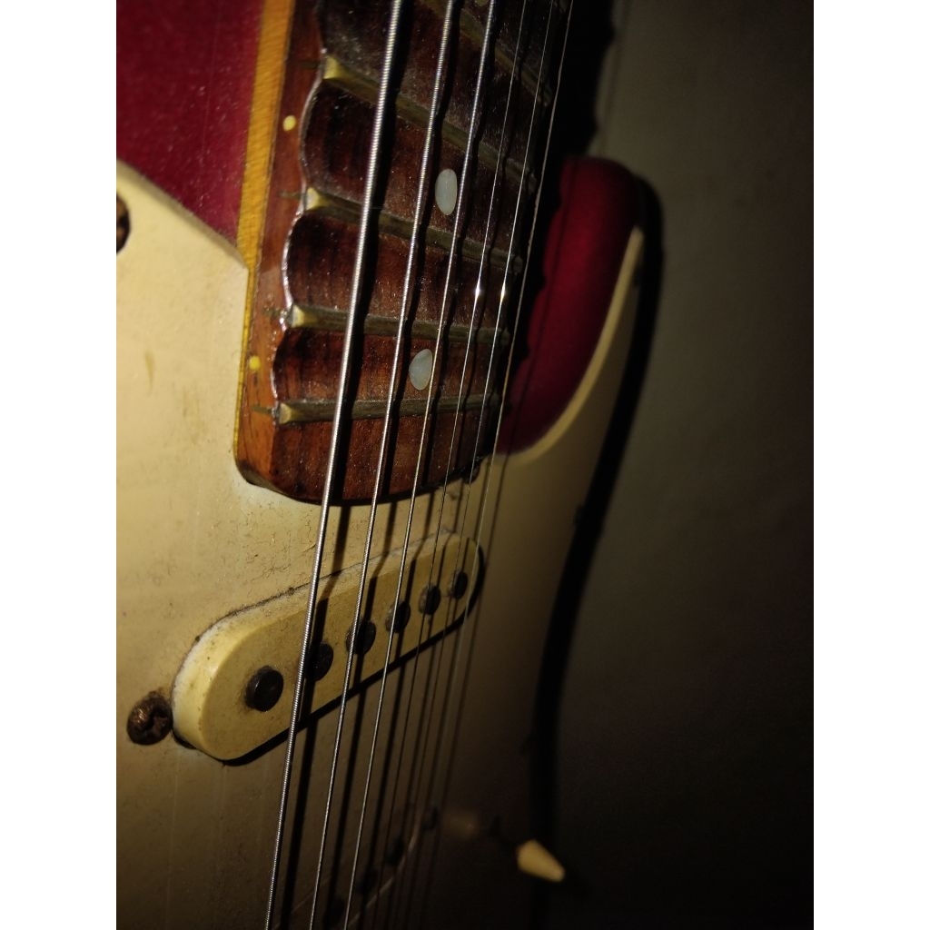 gitar listrik lyon vintage neck scallopad yngwie malmsteen