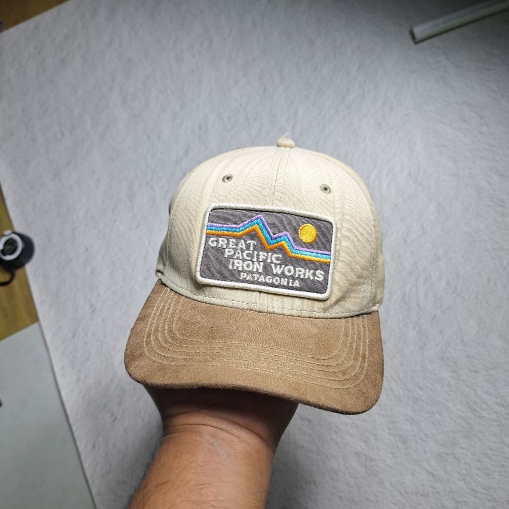 Topi Trucker Patagonia Preloved