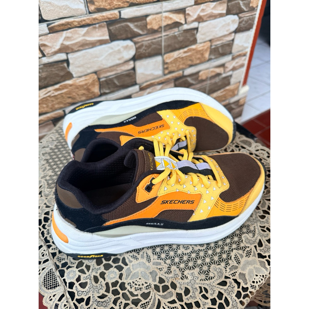 skechers x demon slayer x global jogger zenitsu black yellow brown
