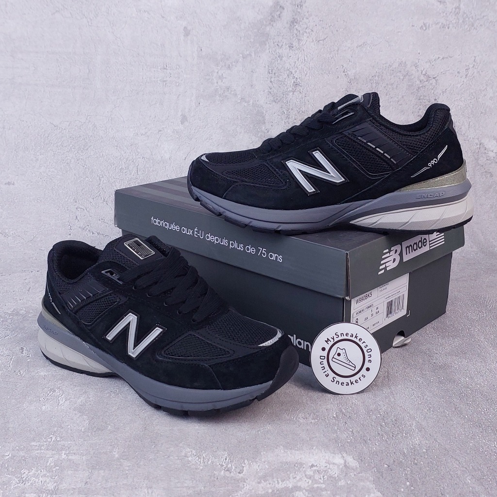 Sepatu Kasual NB 990V5 Black Grey