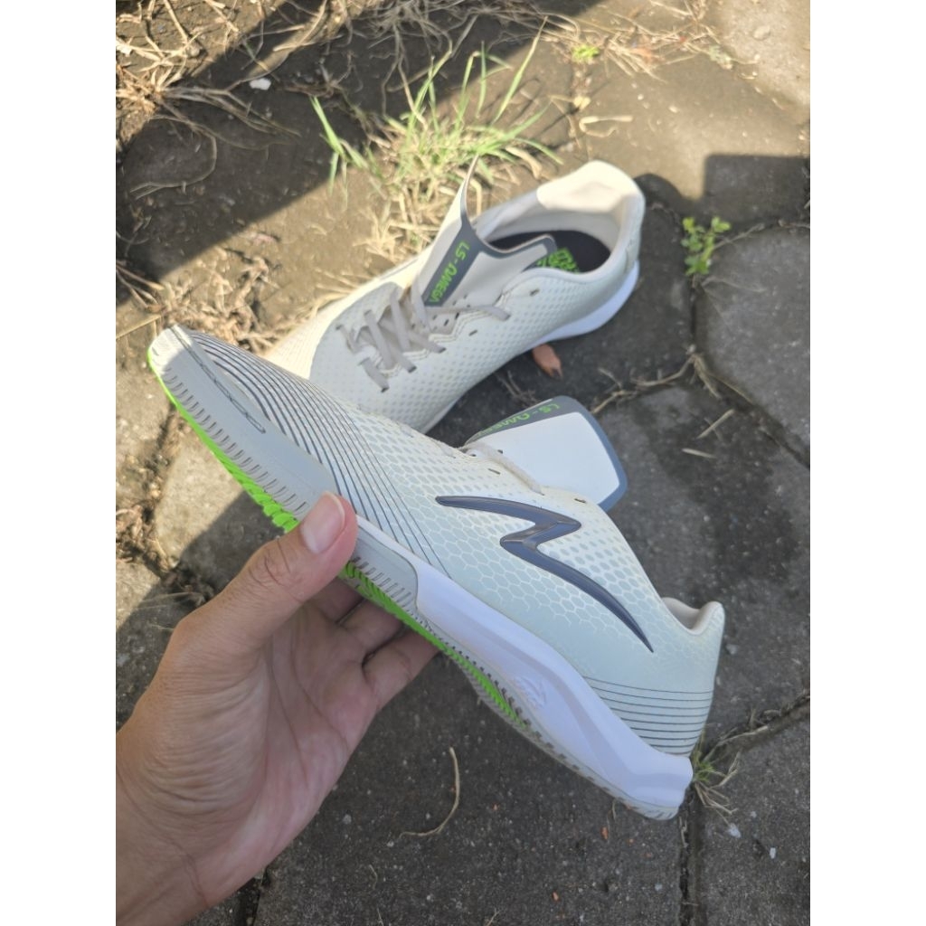 specs ls omega runtuboy in sz 39 (second)