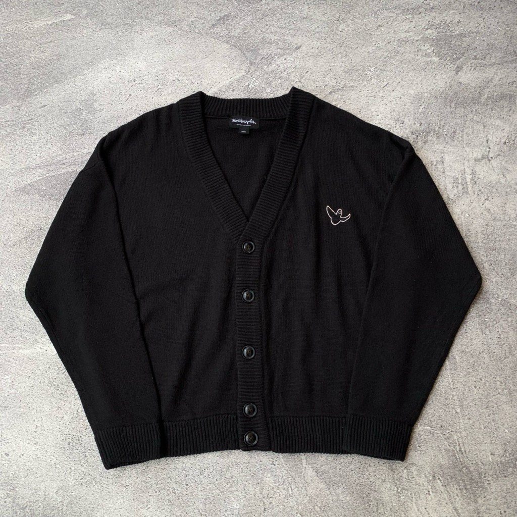 Cardigan Mark Gonzales