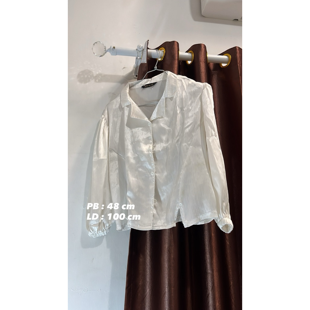 PRELOVED KEMEJA SATIN