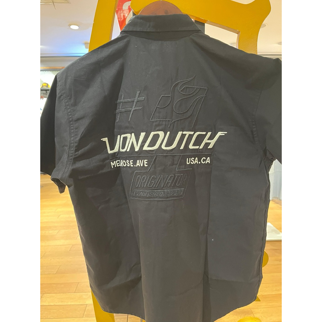 kemeja von dutch