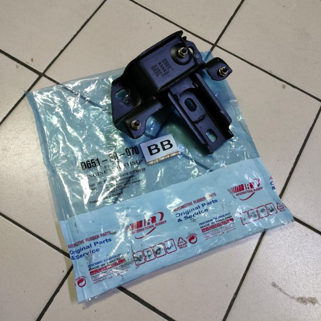 Engine mounting monting kiri Mazda 2 Lama Rc