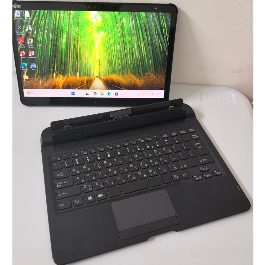 FUJITSU TAB 2 IN 1 - INTEL CORE i5 - RAM 8 GB - SSD 128 GB - LAYAR 13,3" TOUCHSCREEN