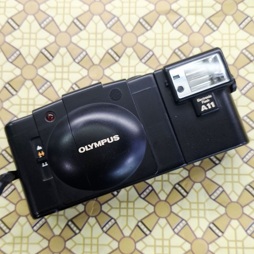 Kamera Analog Olympus XA Olympus XA 1 Olympus XA 2