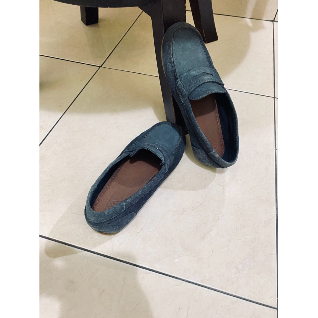 Sepatu anak laki zara