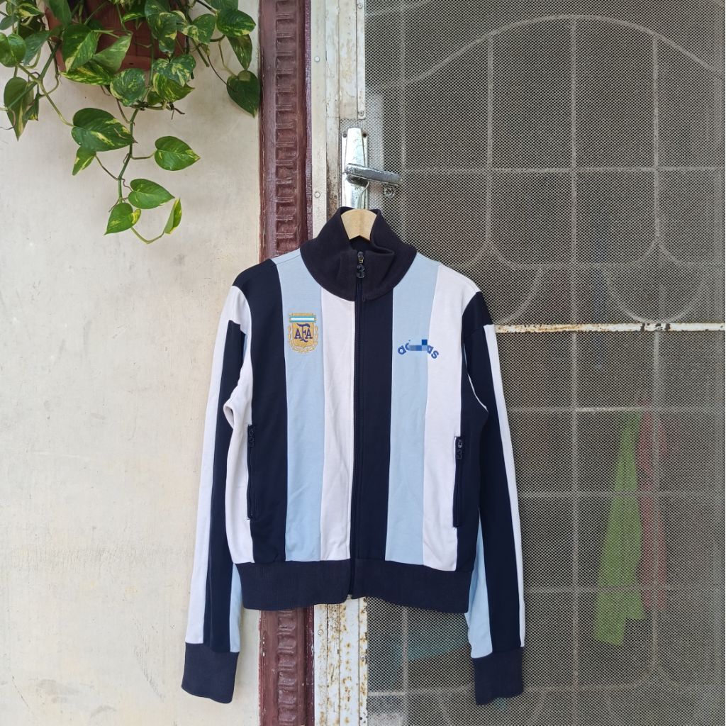 Tracktop Adi Argentina