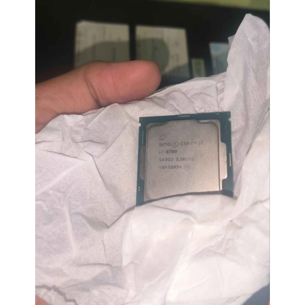 Prosesor i7 gen 8 (8700)