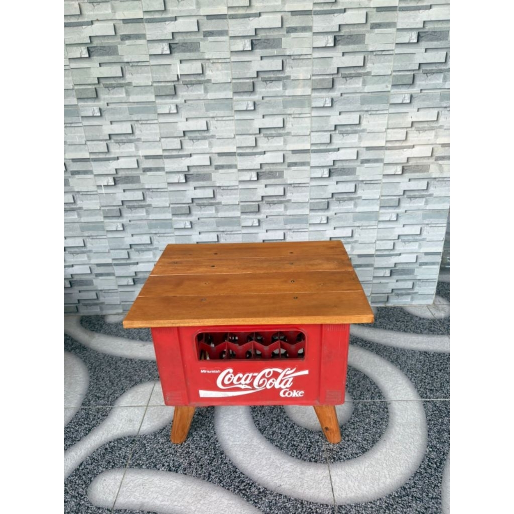 Meja Krat Coca-Cola 1 pcs