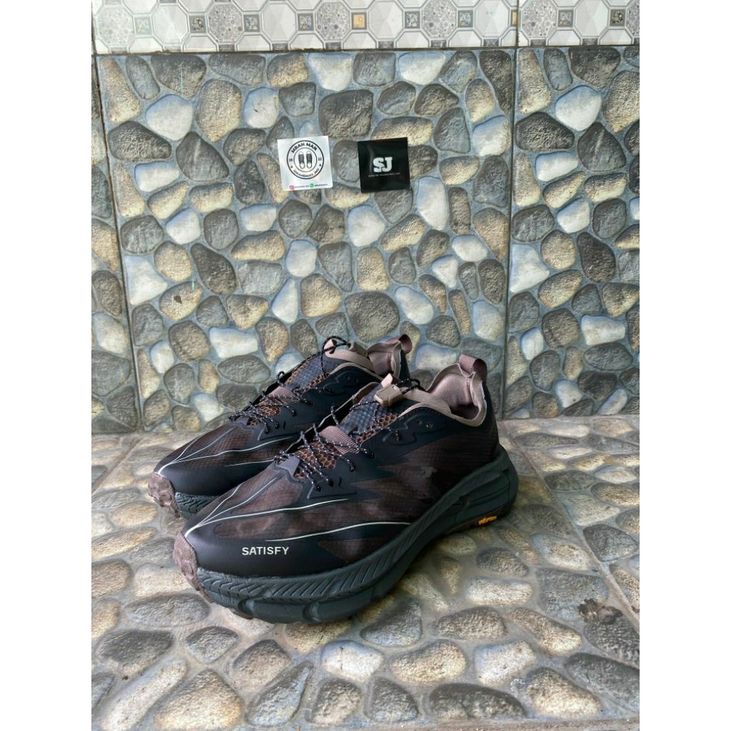 hoka trail